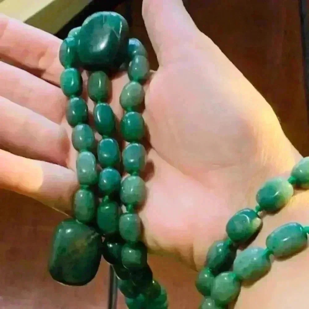 Vintage Strand Oval Nuggets Shape Stone Beads Natural Green Stone